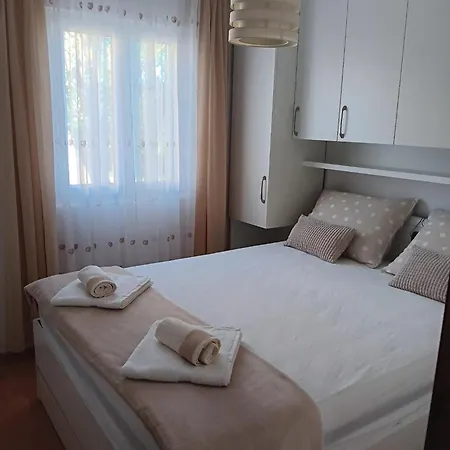 Kuca Neve Holiday home