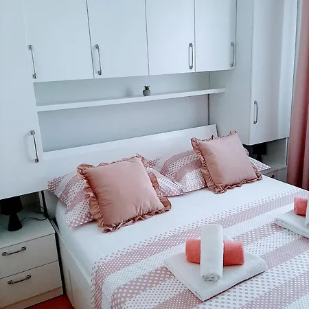 Casa de Férias Kuca Neve Nečujam